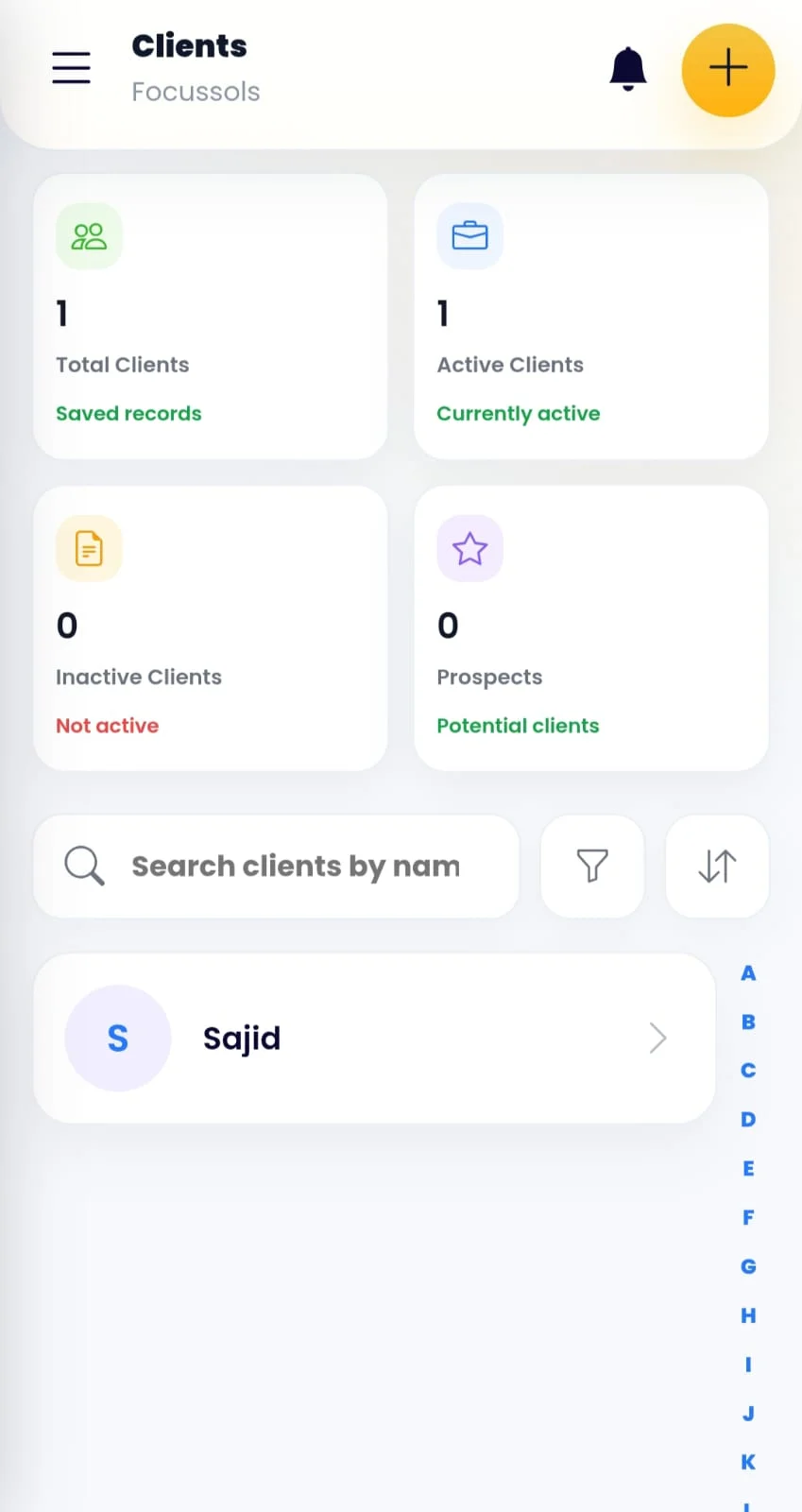MR TRADY customer and reporting mobile application screen